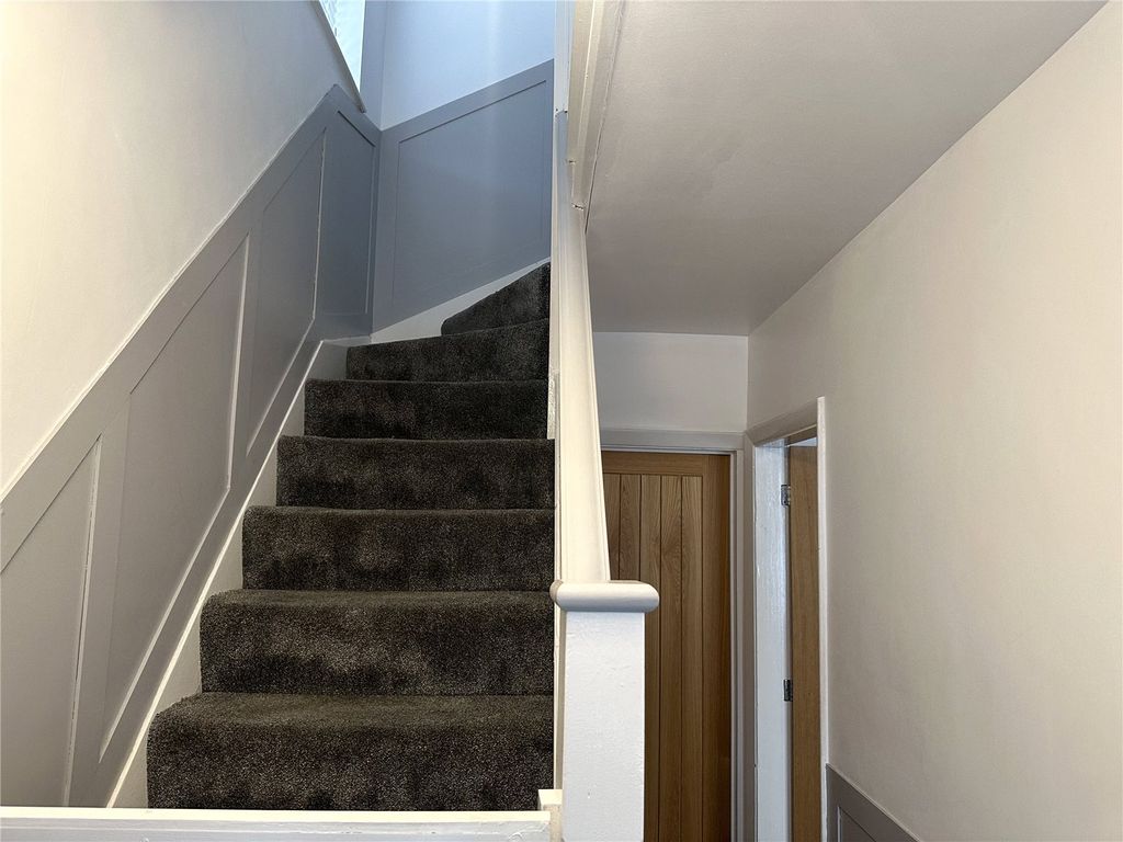 Property photo 2 of 14 Picture No. 02