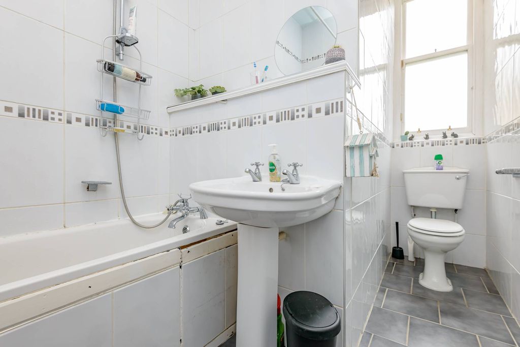 Additional image 18 of 2 bed flat for sale25/6 Montpelier, Edinburgh EH10