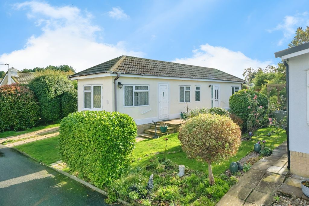 Property photo 1 of 17 Front