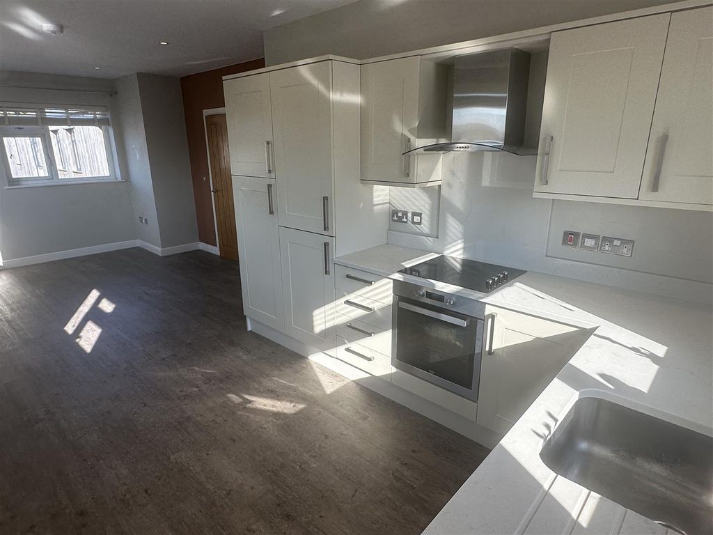 Property photo 3 of 13 Img_7861.Jpeg