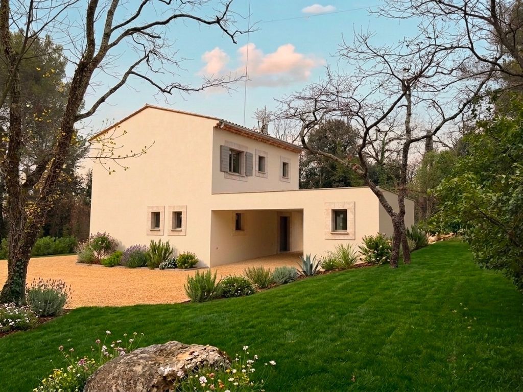 Property photo 2 of 3