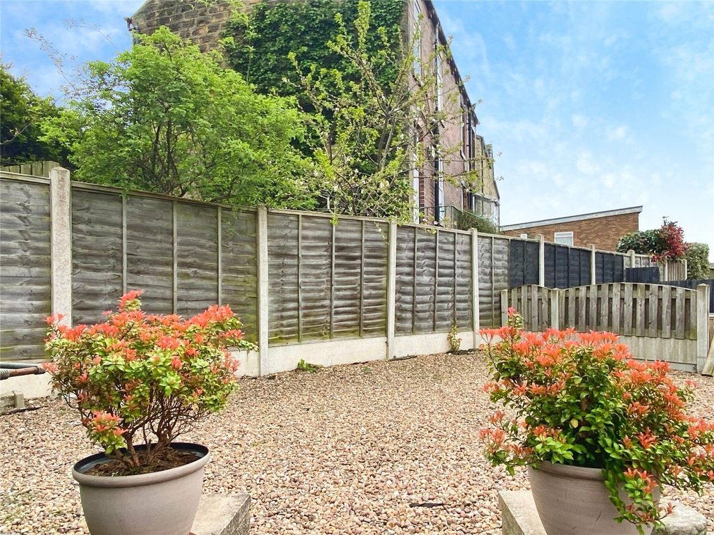 Property photo 2 of 9 Picture No. 11