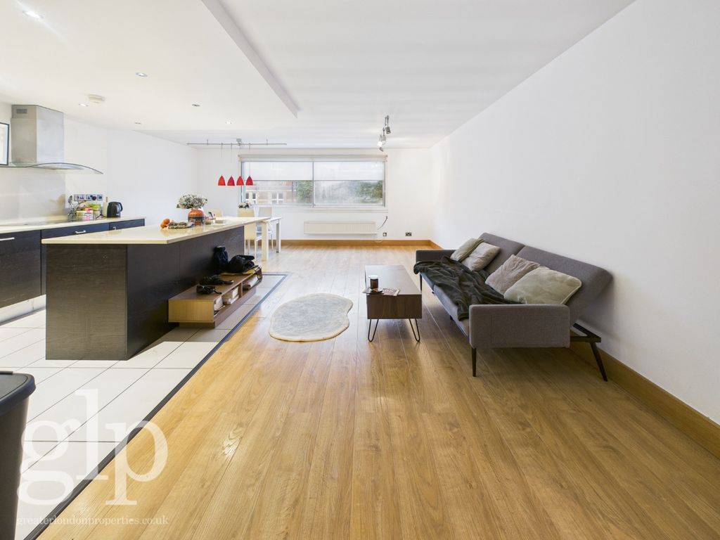 Property photo 1 of 22 4760981