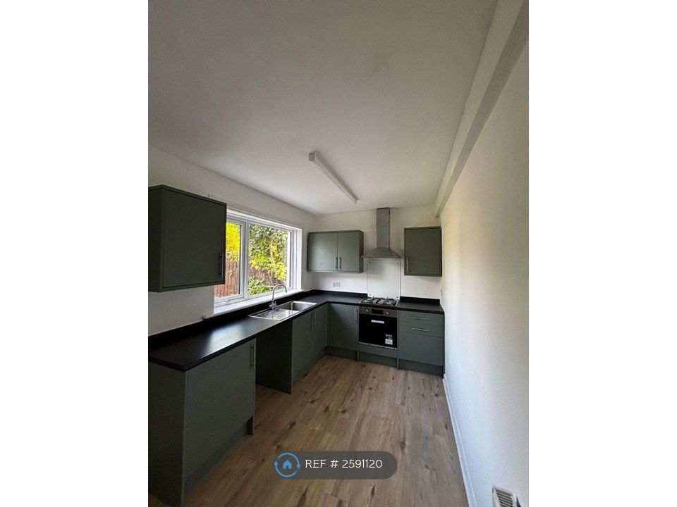 Property photo 1 of 12 Kitchen