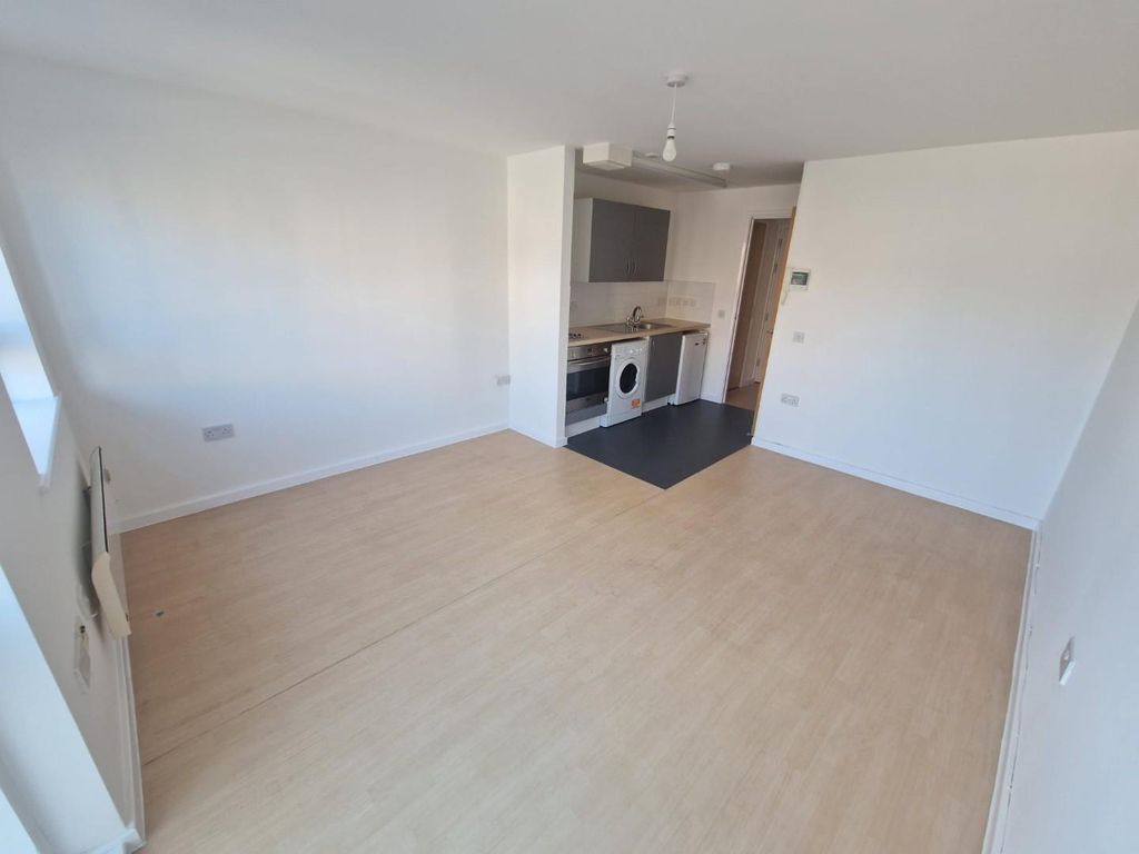 Property photo 1 of 4 Whatsapp Image 2026-07-30 At 10.55.00 Pm (1).Jpeg