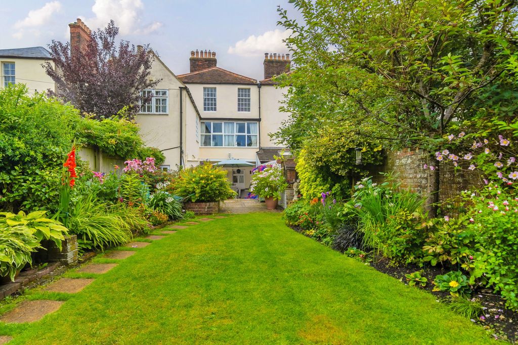 Property photo 1 of 22