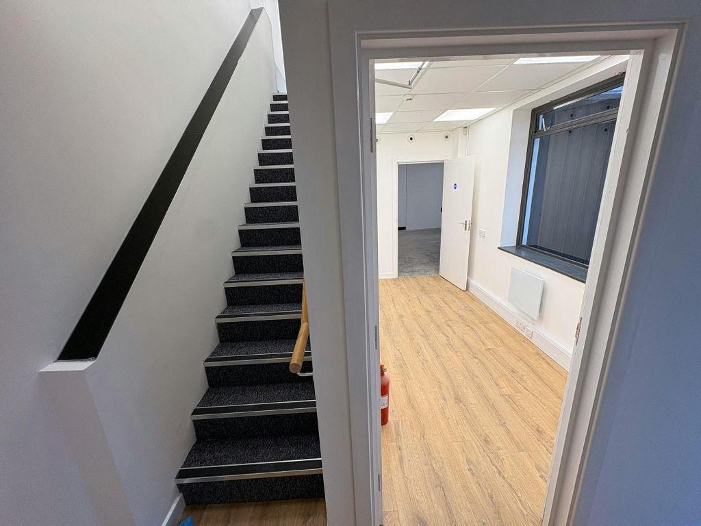 Property photo 3 of 9 Brook Lane Unit 18 - (7).Jpg