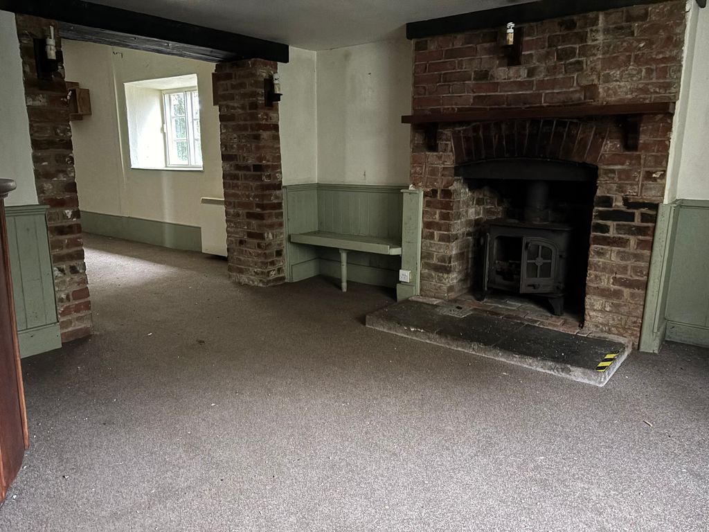 Property photo 3 of 7