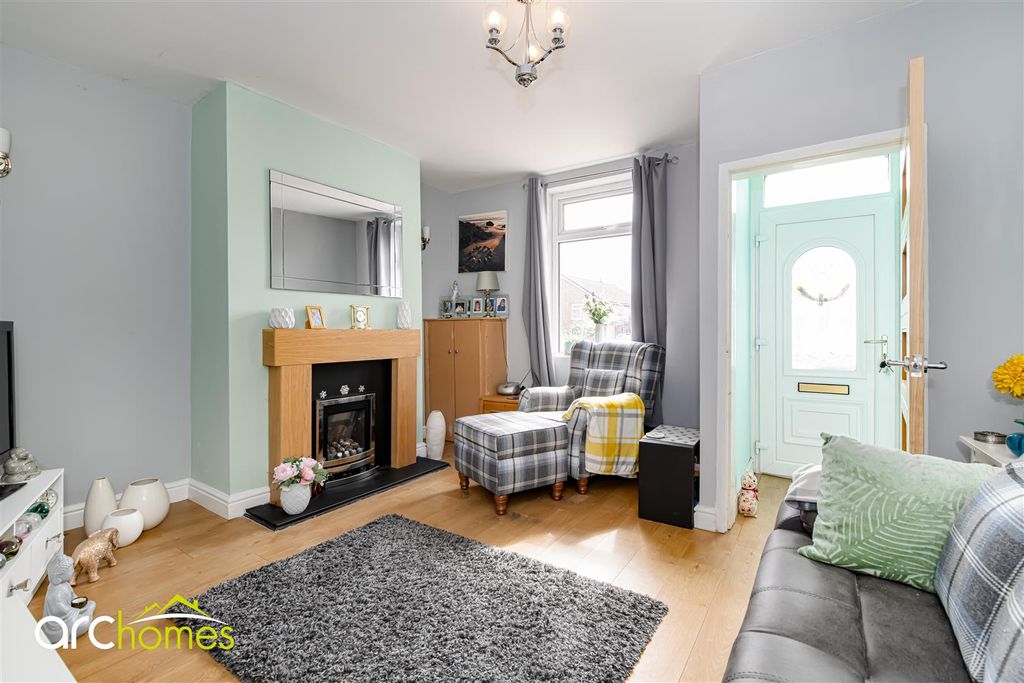 Property photo 2 of 19 Bolton-12.Jpg