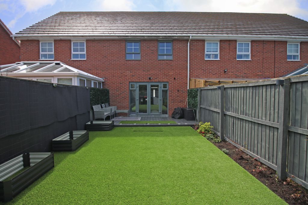 Property photo 3 of 21