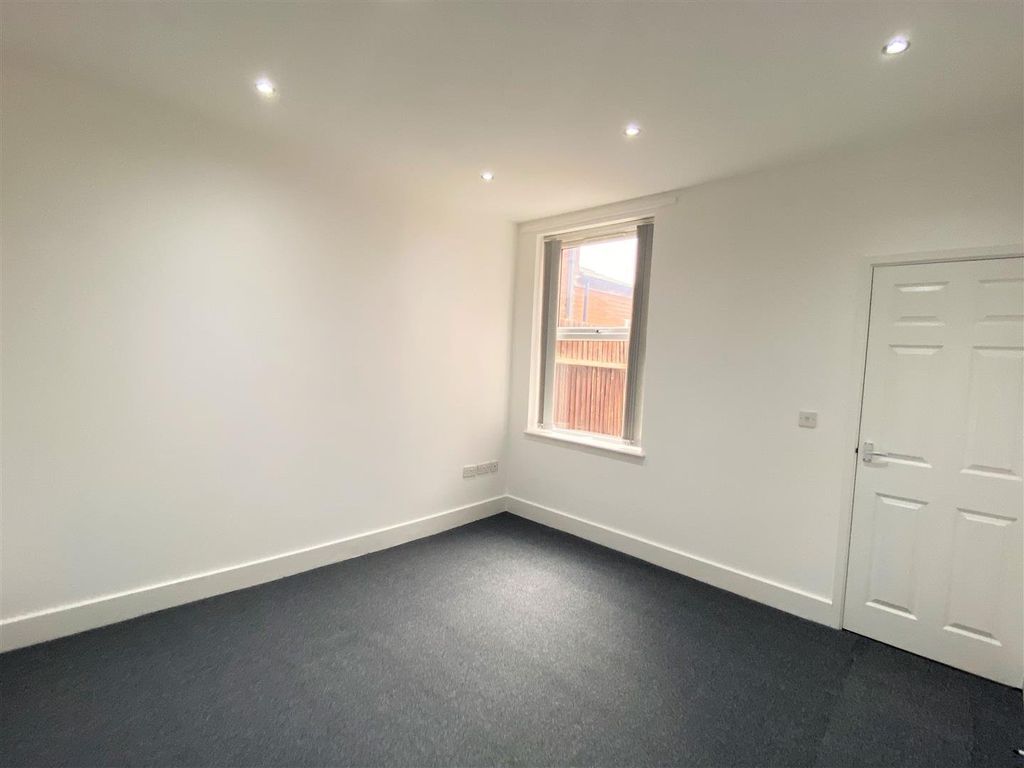 Property photo 3 of 8 Picture No. 07