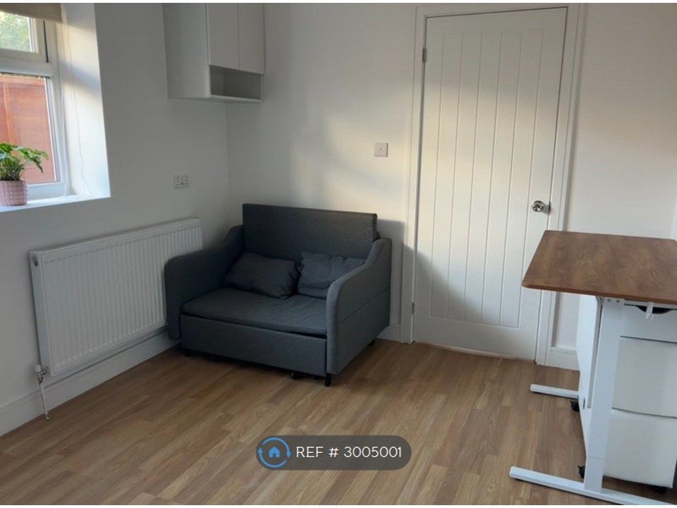 Property photo 3 of 4