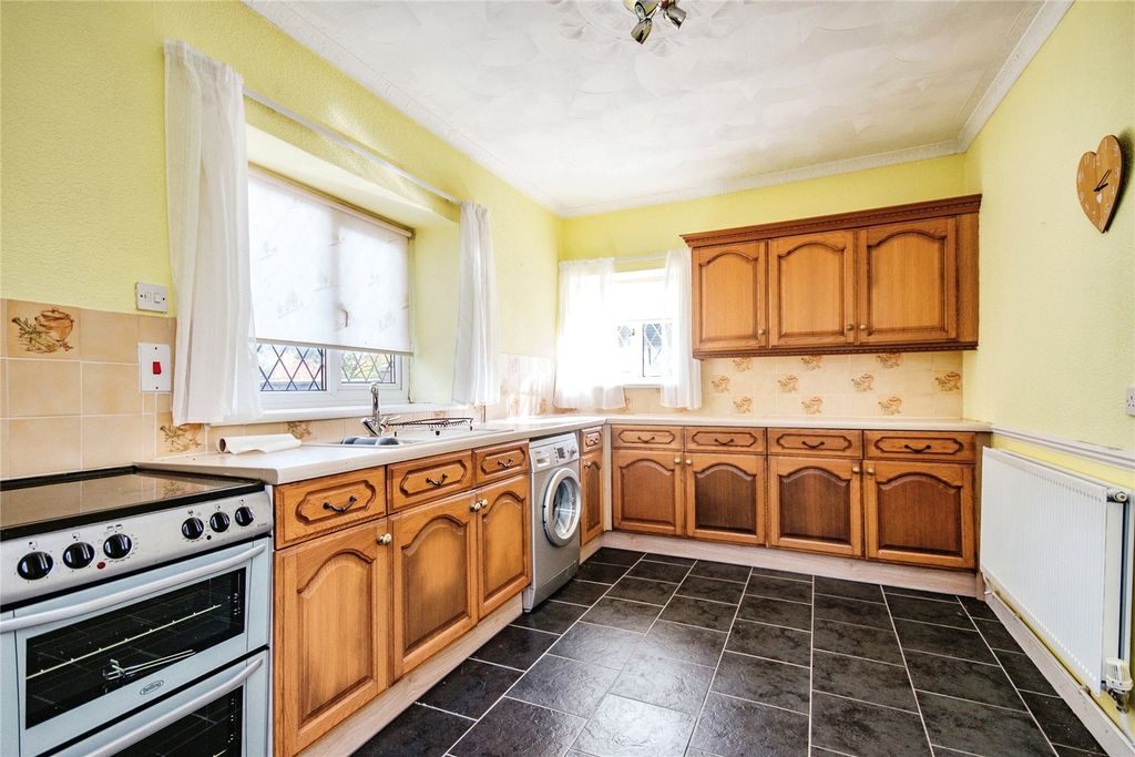 Property photo 2 of 18 Picture No. 04