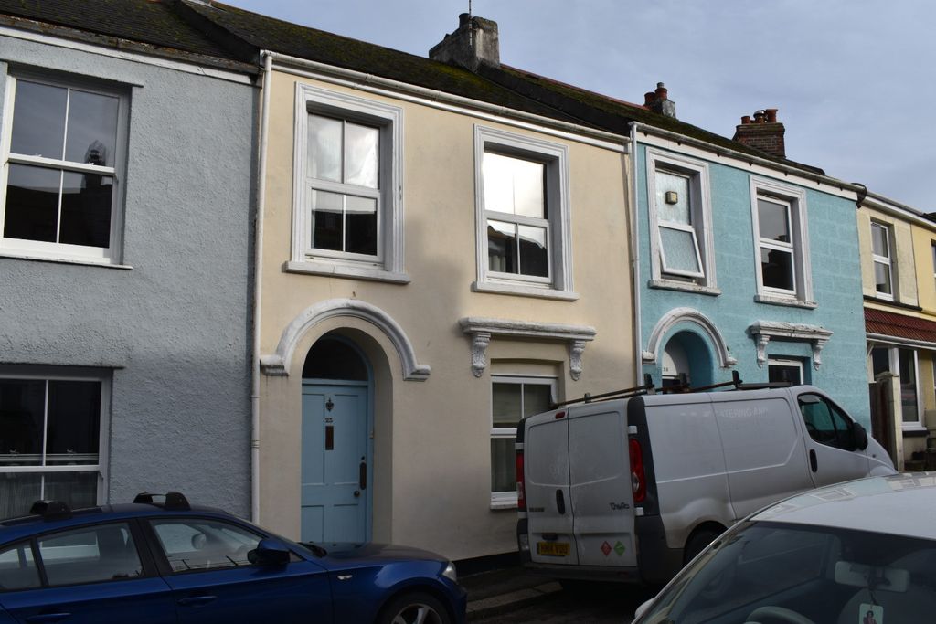 Property photo 3 of 14