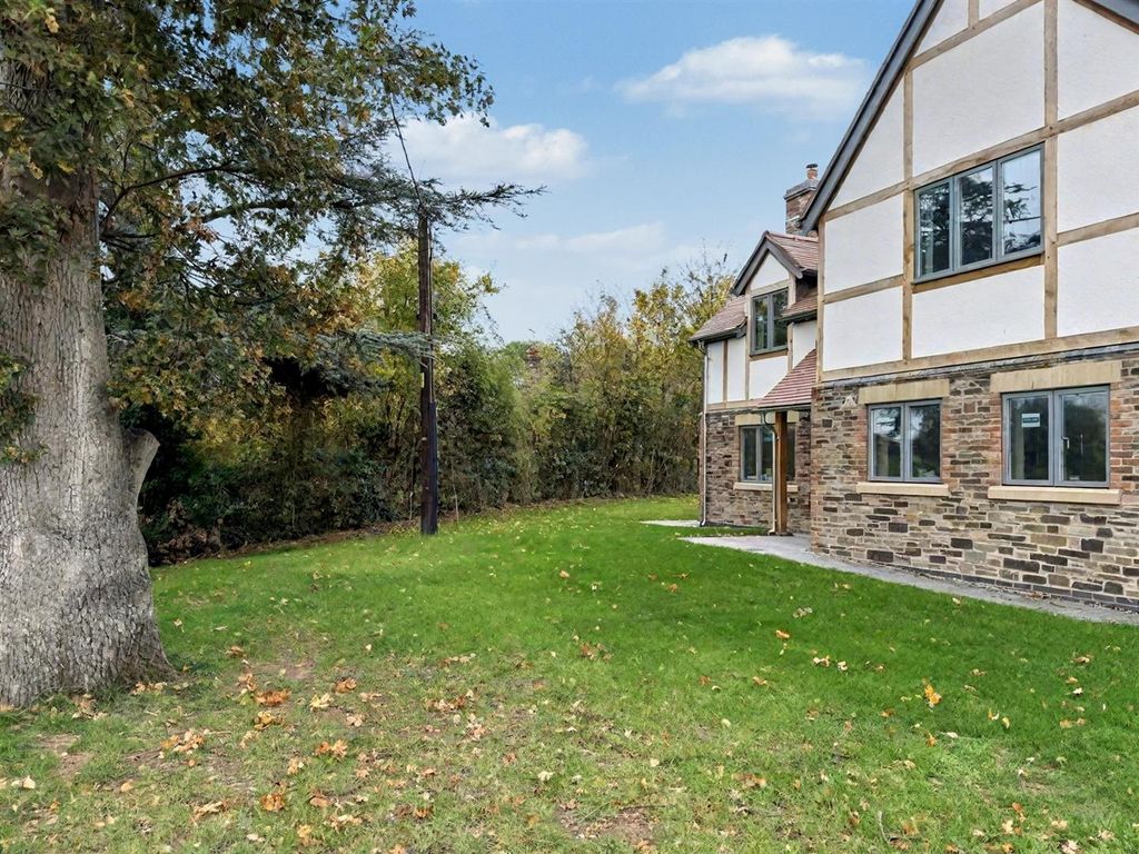 Property photo 3 of 5