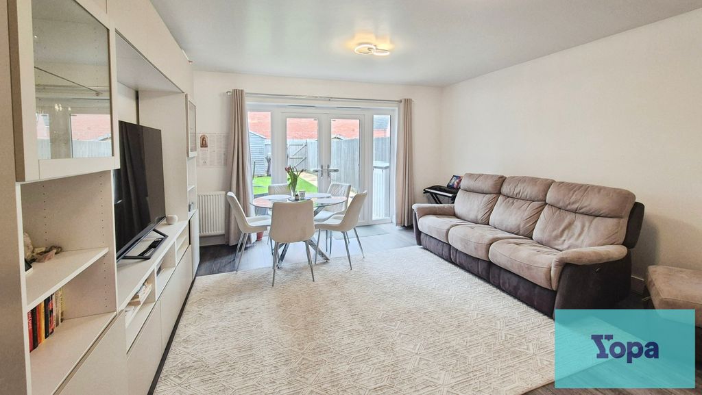 Property photo 3 of 19 5Fd1Beb4-1000110522