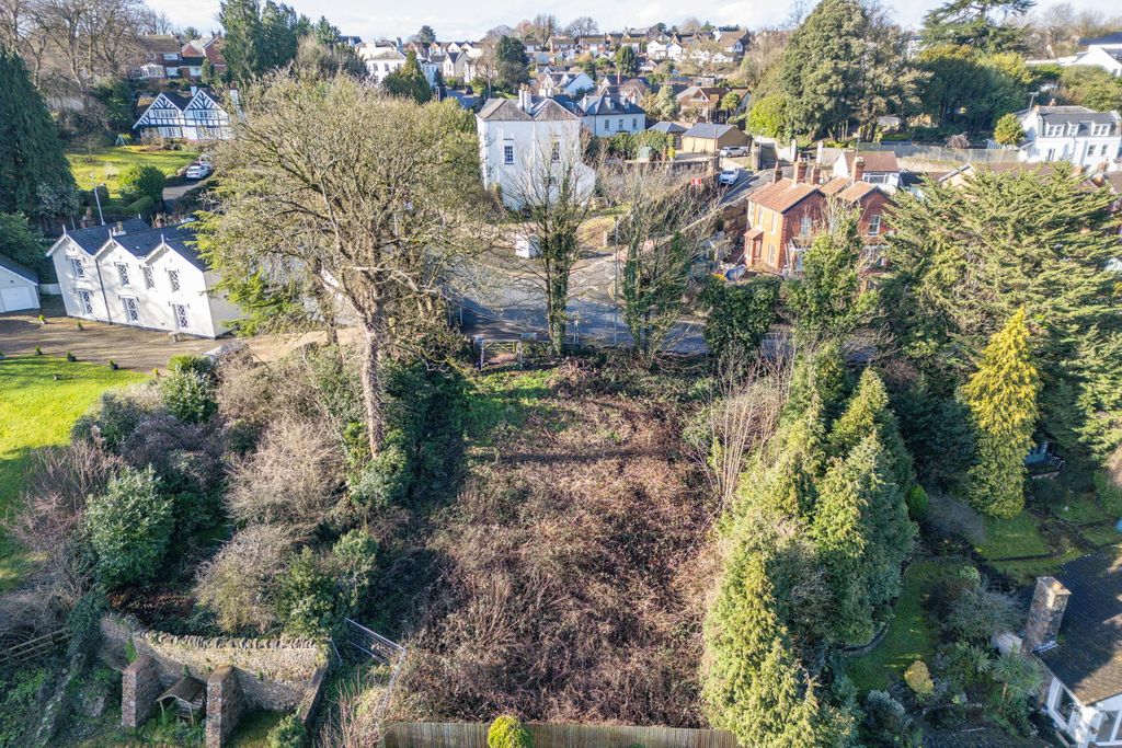 Property photo 2 of 29