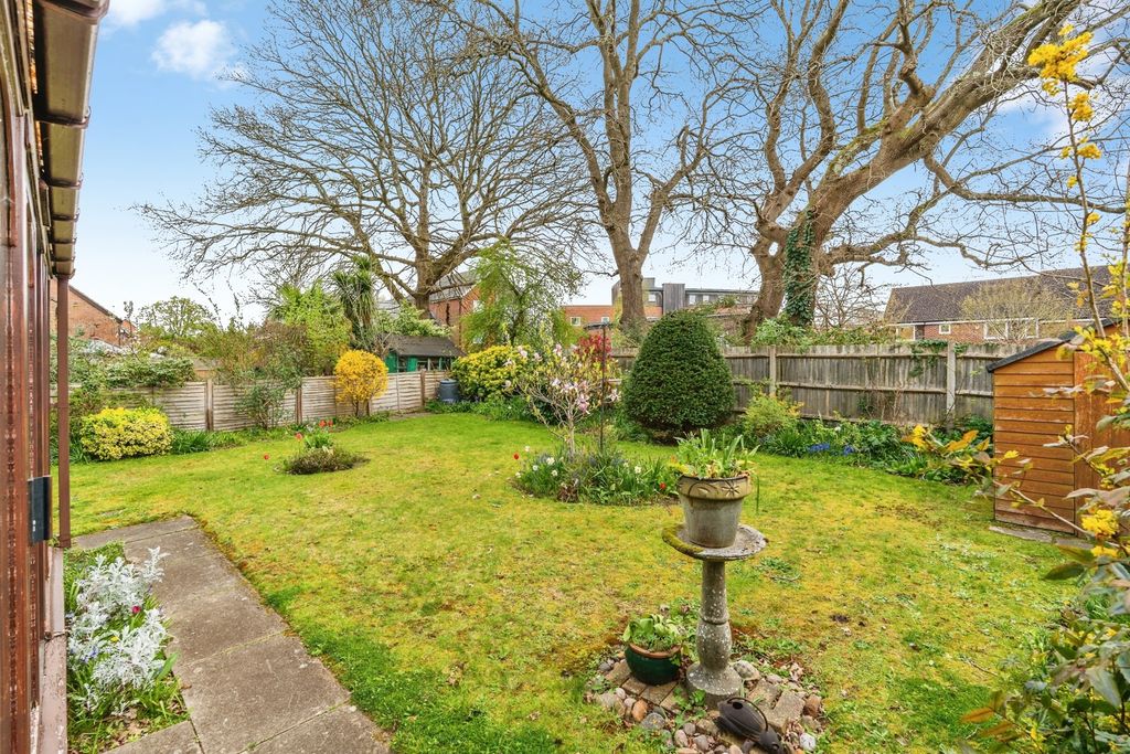 Property photo 2 of 27 Pbox-Img.Jpg