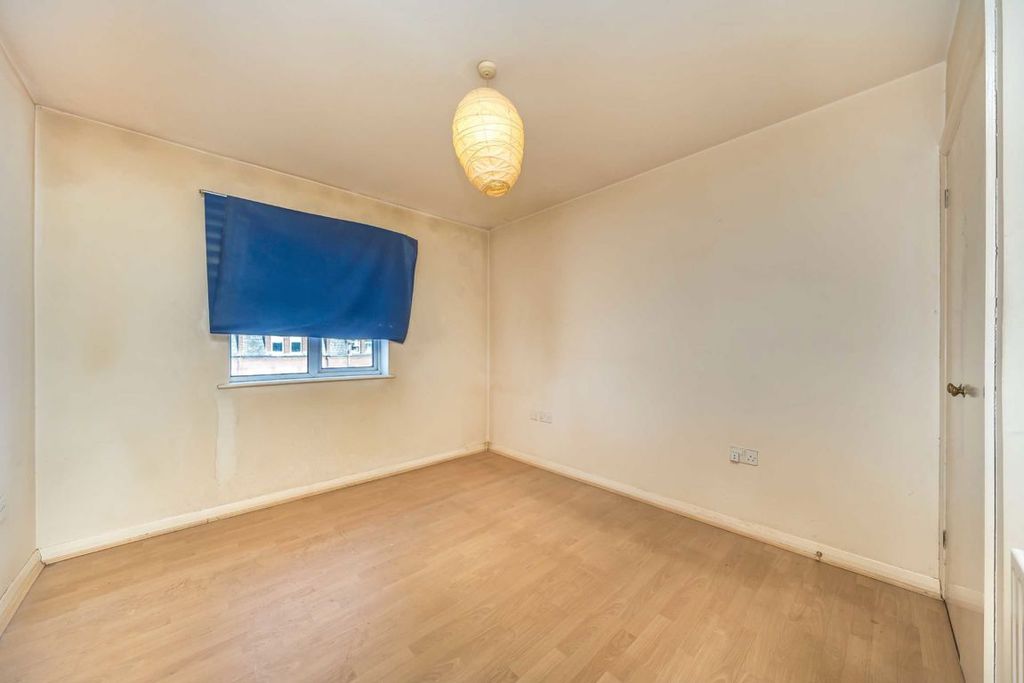 Property photo 3 of 3