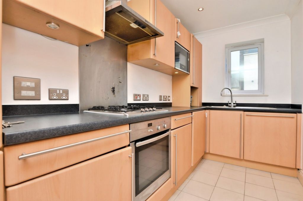 Property photo 3 of 8 1F47Db20-Fileacce...