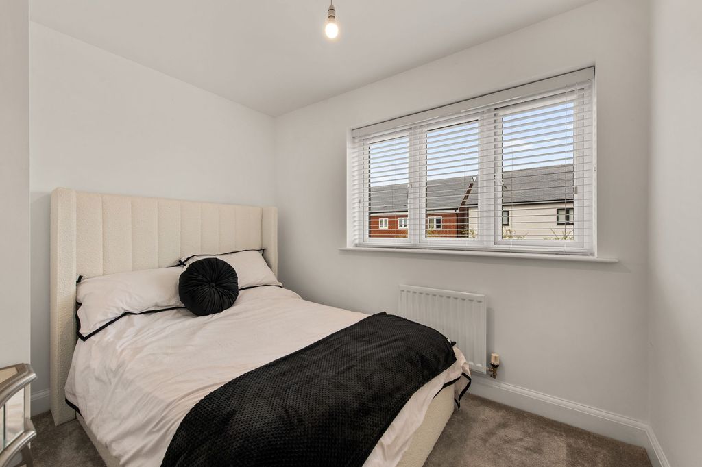 Additional image 10 of 5 bed detached house for saleValehouse Close, Hampton Water PE7