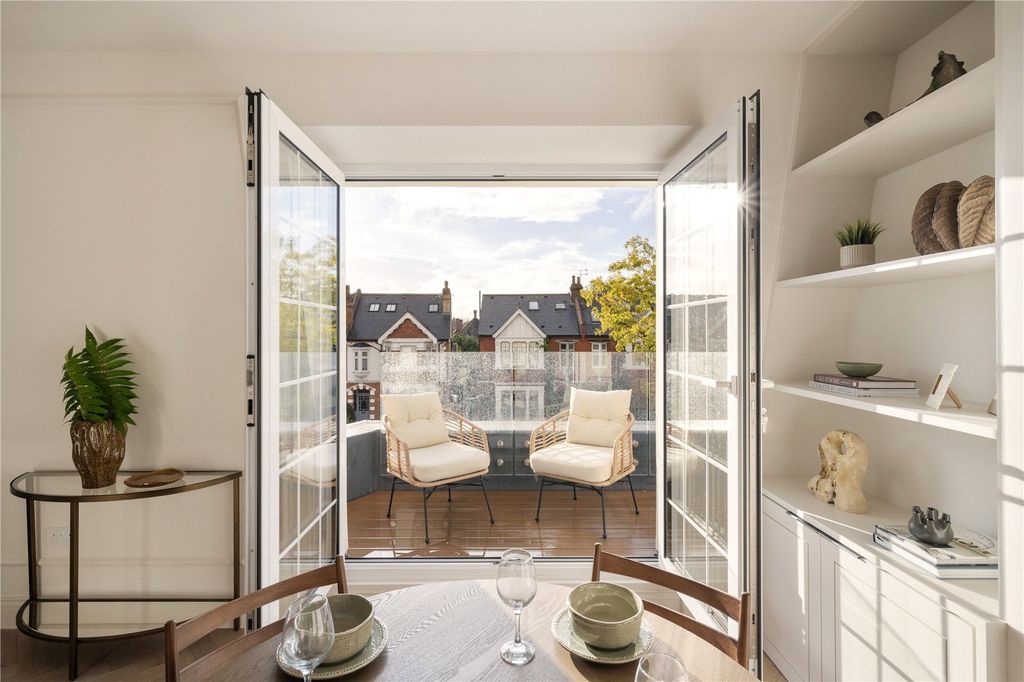 Property photo 3 of 10 Picture No. 08