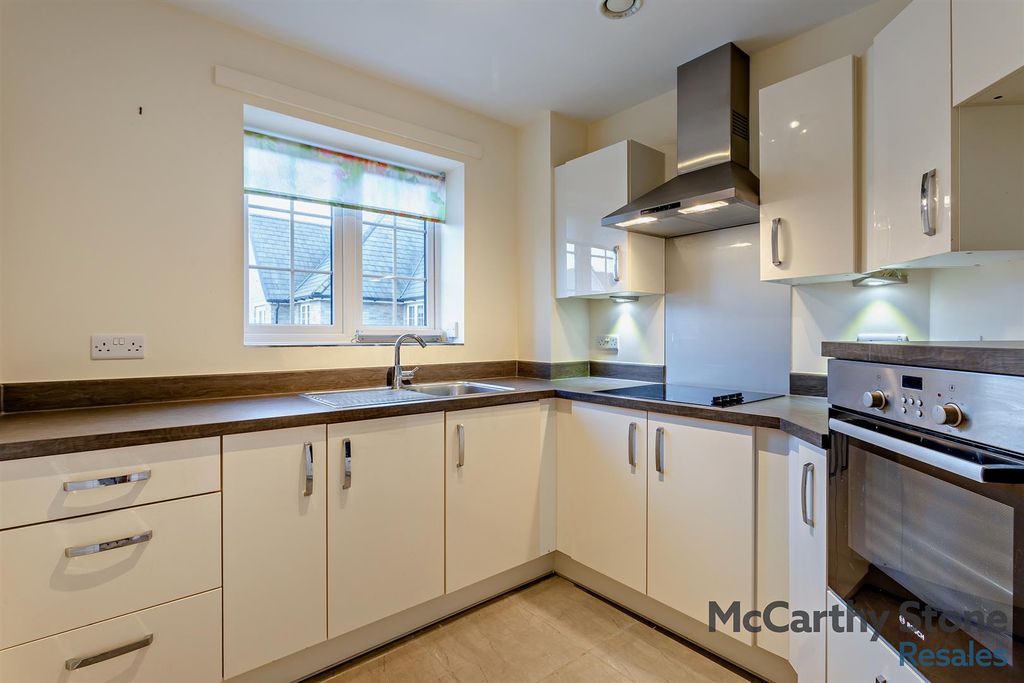 Additional image 13 of 1 bed flat for saleRoslyn Court, Lisle Lane, Ely CB7