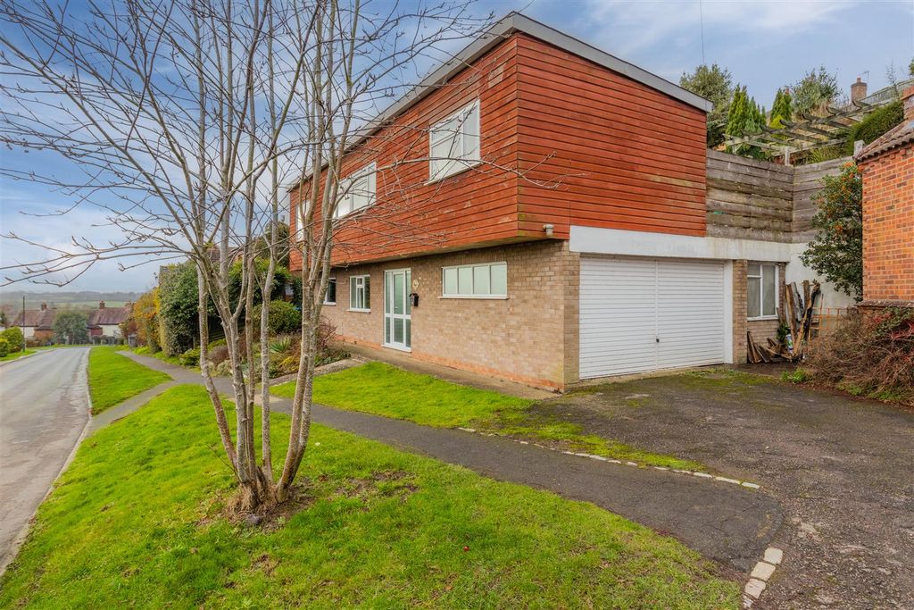 Property photo 1 of 37