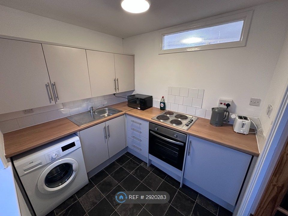 Property photo 2 of 6