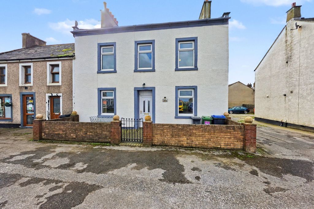 Property photo 1 of 28