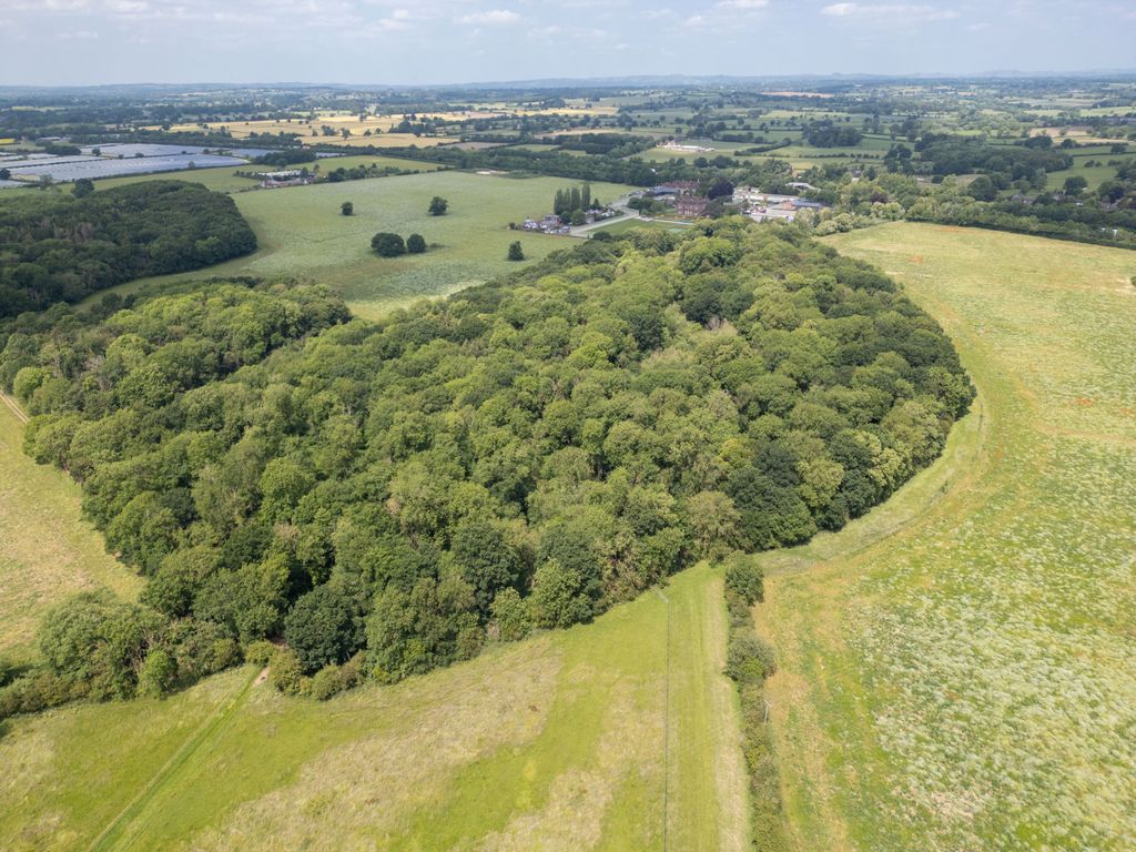 Property photo 3 of 4 Land