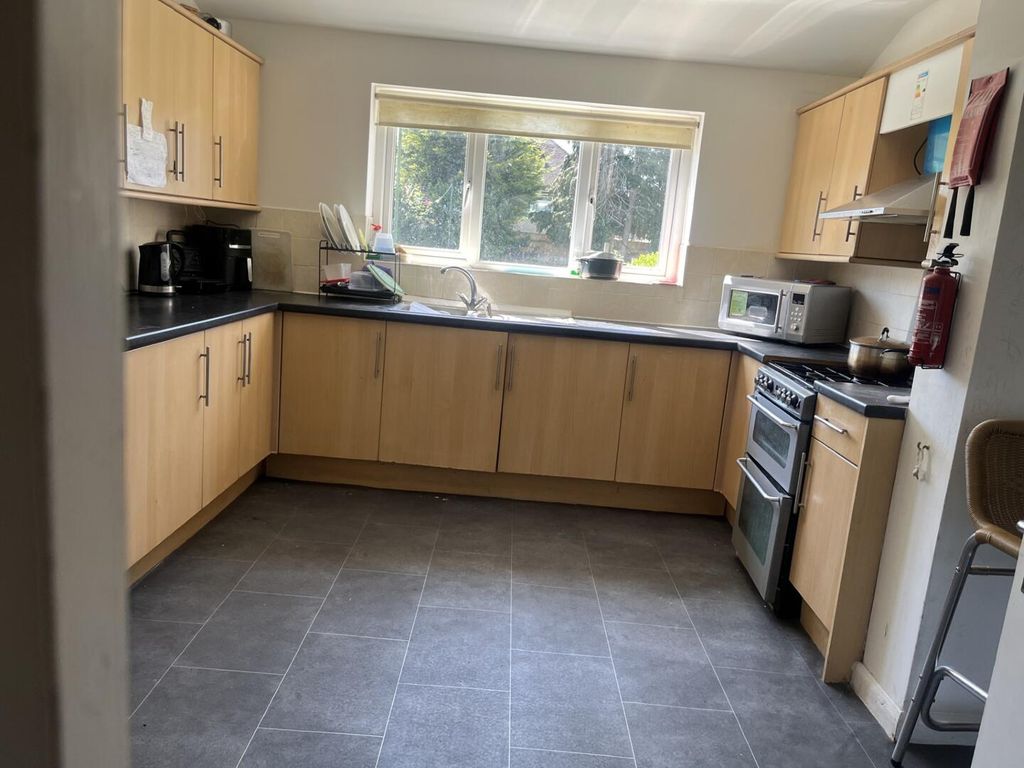 Property photo 2 of 2 Kitchen