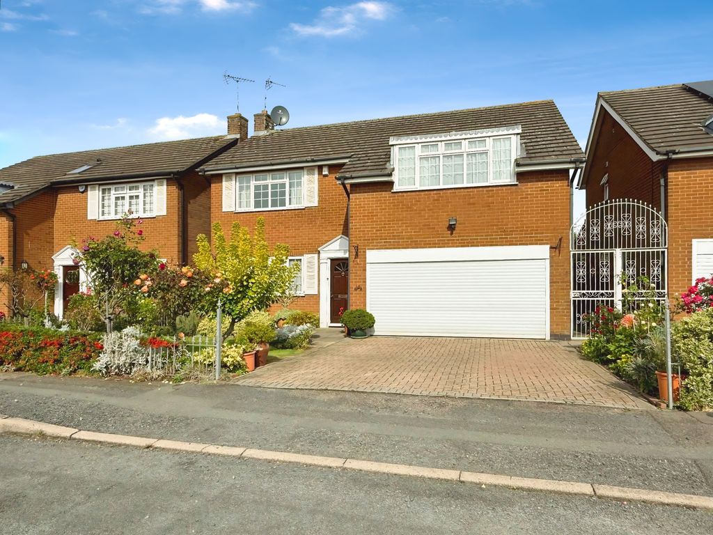Property photo 1 of 35