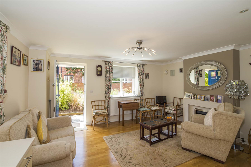 Property photo 2 of 9