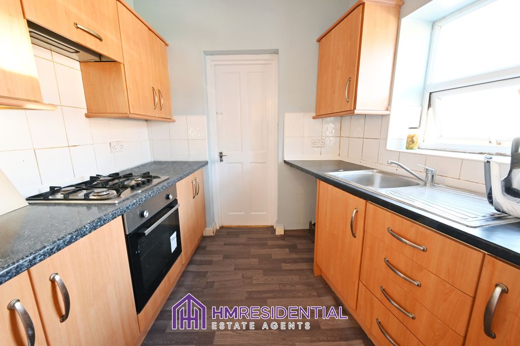 Property photo 3 of 6 Img_613_3_Original.Jpg