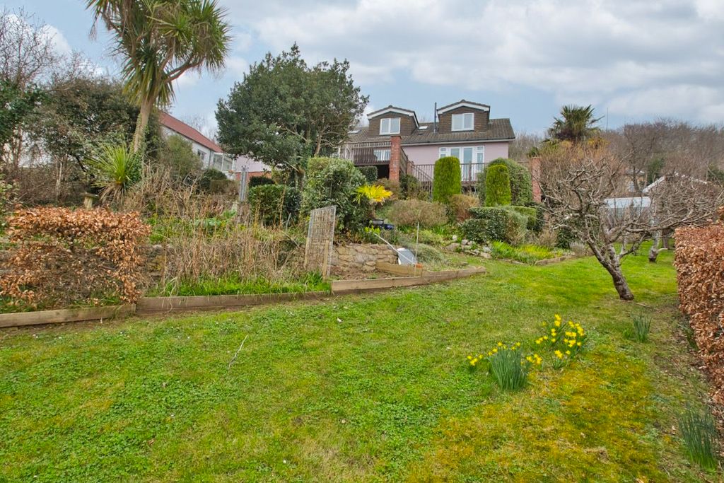 Property photo 1 of 30