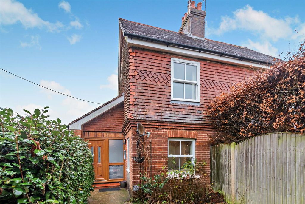 Property photo 1 of 11 8674109-Exterior08-800.Jpg