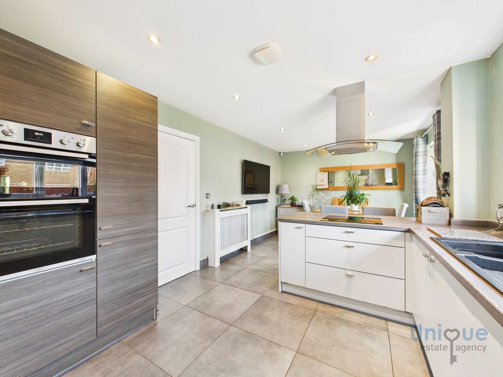 Property photo 2 of 30