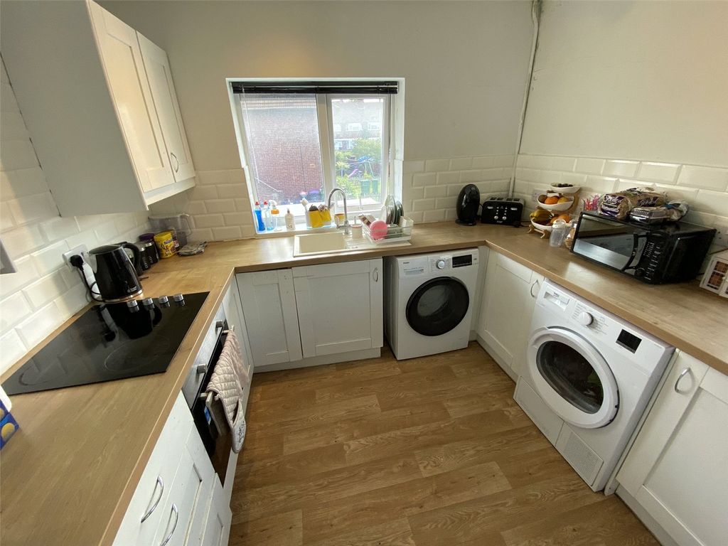 Property photo 2 of 15 Picture No. 02