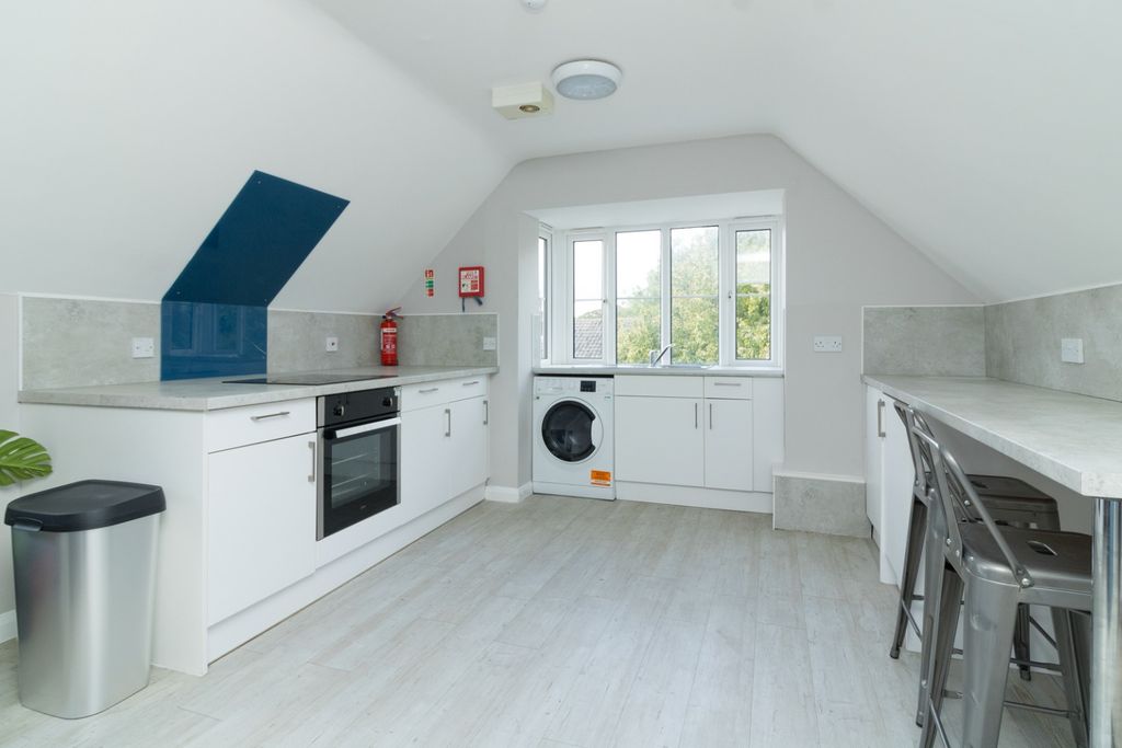 Property photo 2 of 9 1638694