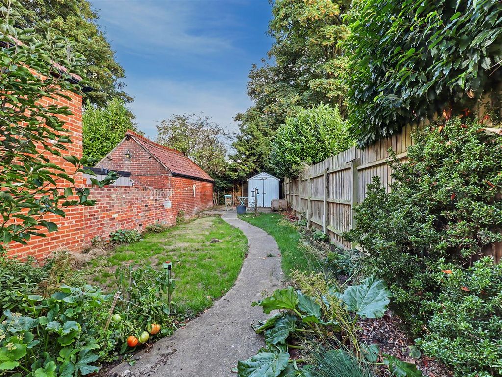 Property photo 3 of 19 Rear Garden