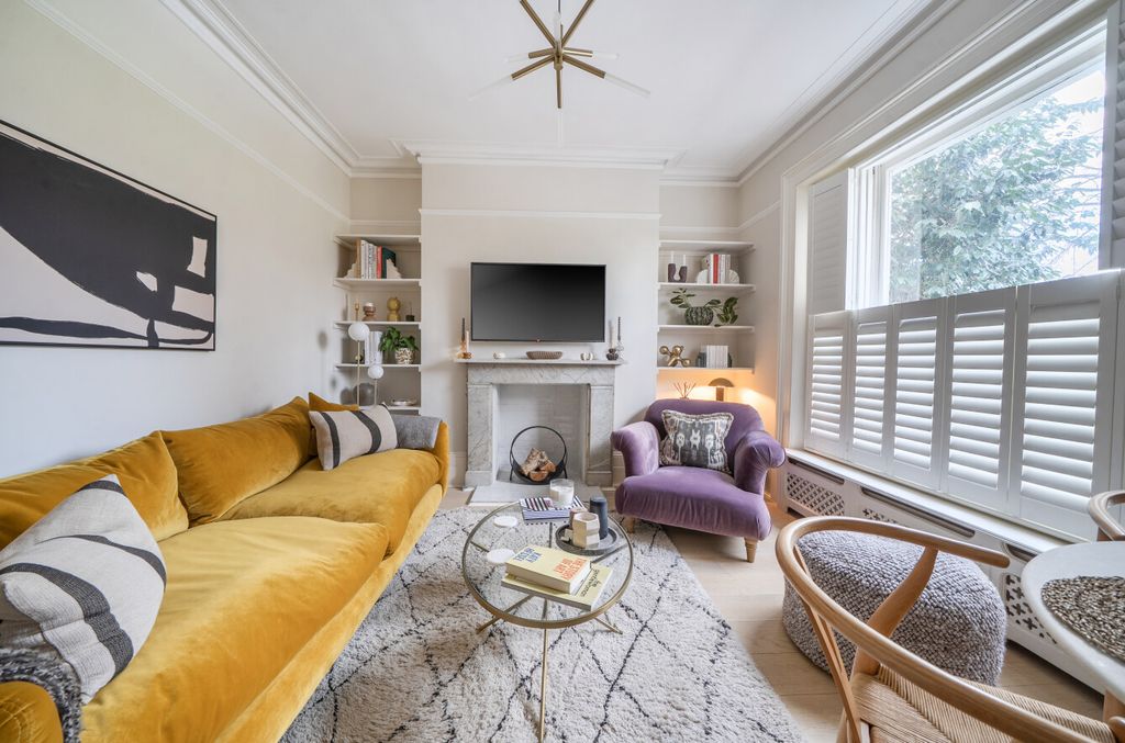 Property photo 3 of 19 1397508-8-6967Ac2...