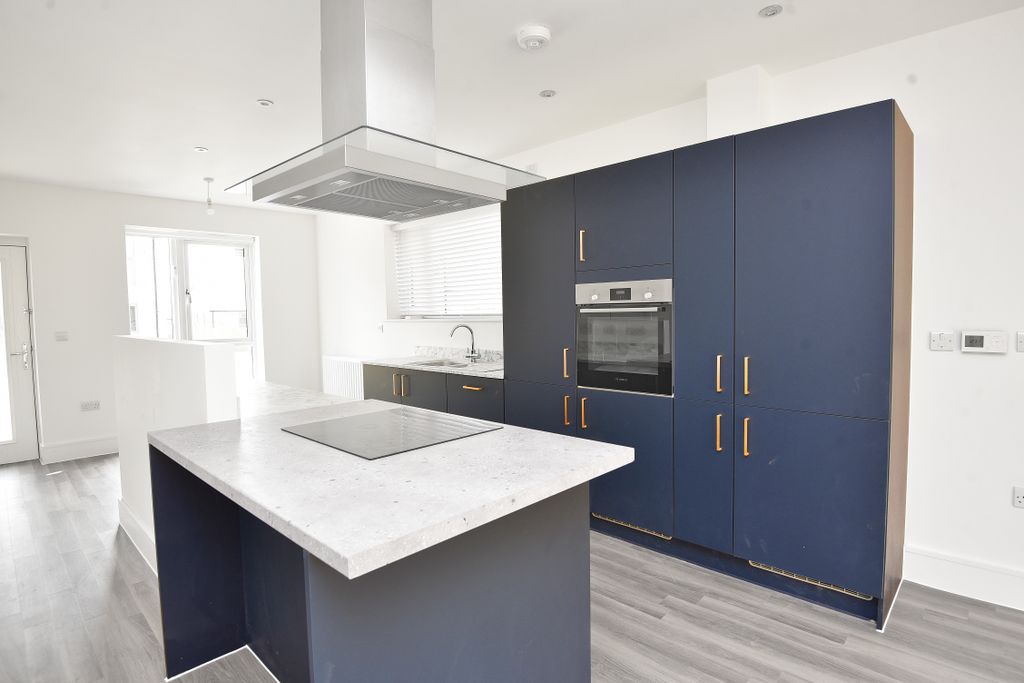 Property photo 2 of 13 Ajp_2882