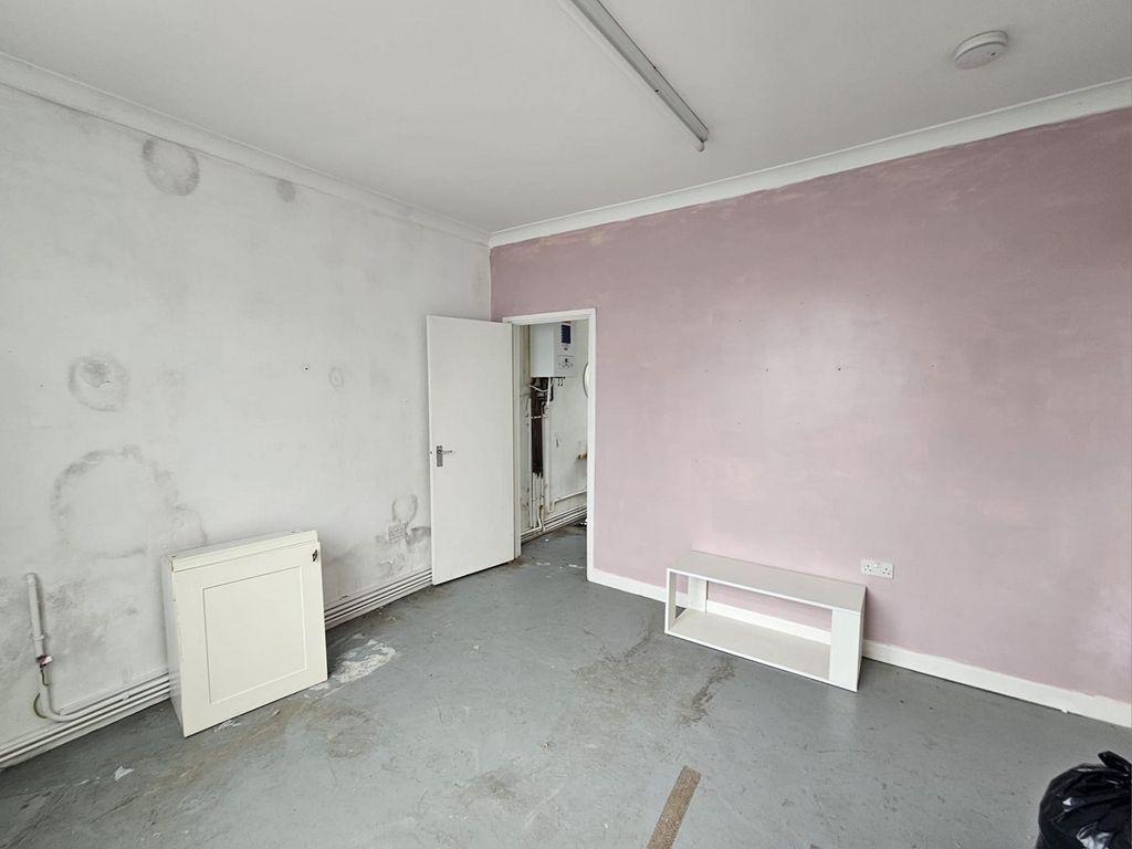 Property photo 3 of 13 Not Specified