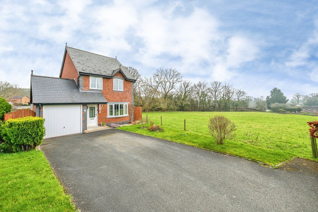 Property photo 1 of 14 Front View