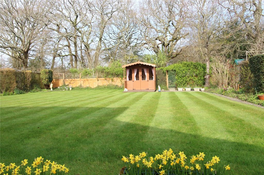 Property photo 2 of 15 Picture No. 26