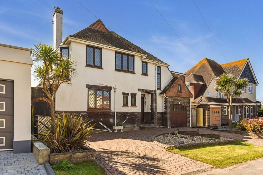 Property photo 1 of 31