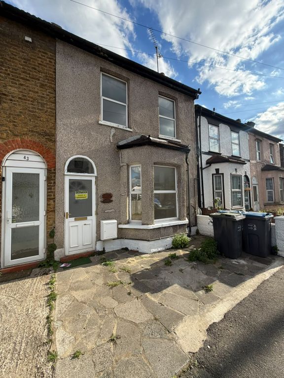 Property photo 1 of 24