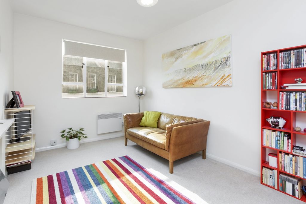Property photo 1 of 7 Eflat 10, Dovey L...