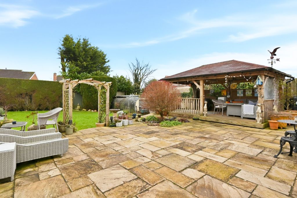 Property photo 3 of 20 Picture 3